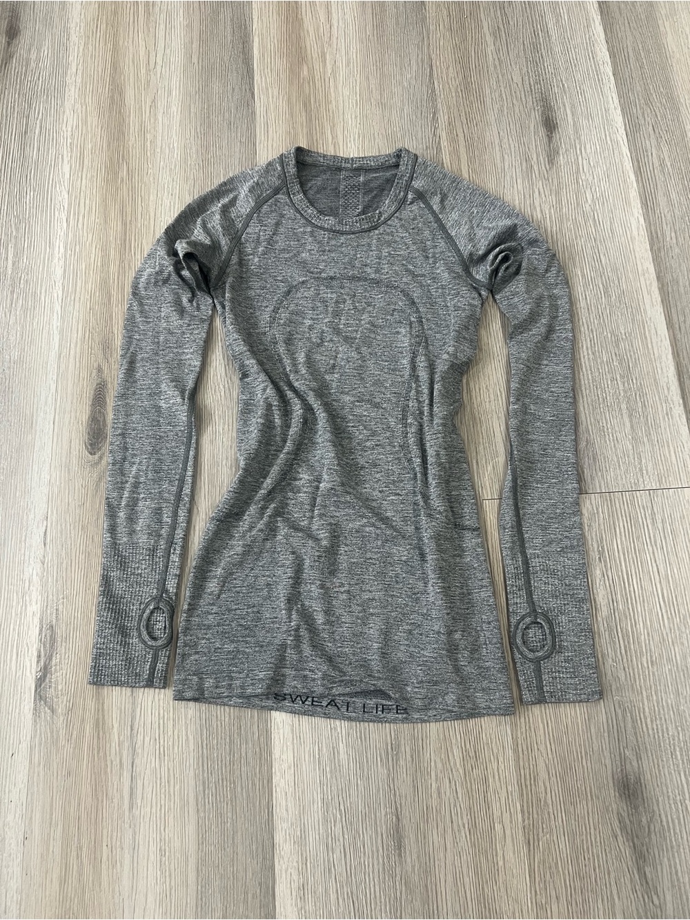 lululemon athletica Heather Grey Long-Sleeve Seamless Performance Top